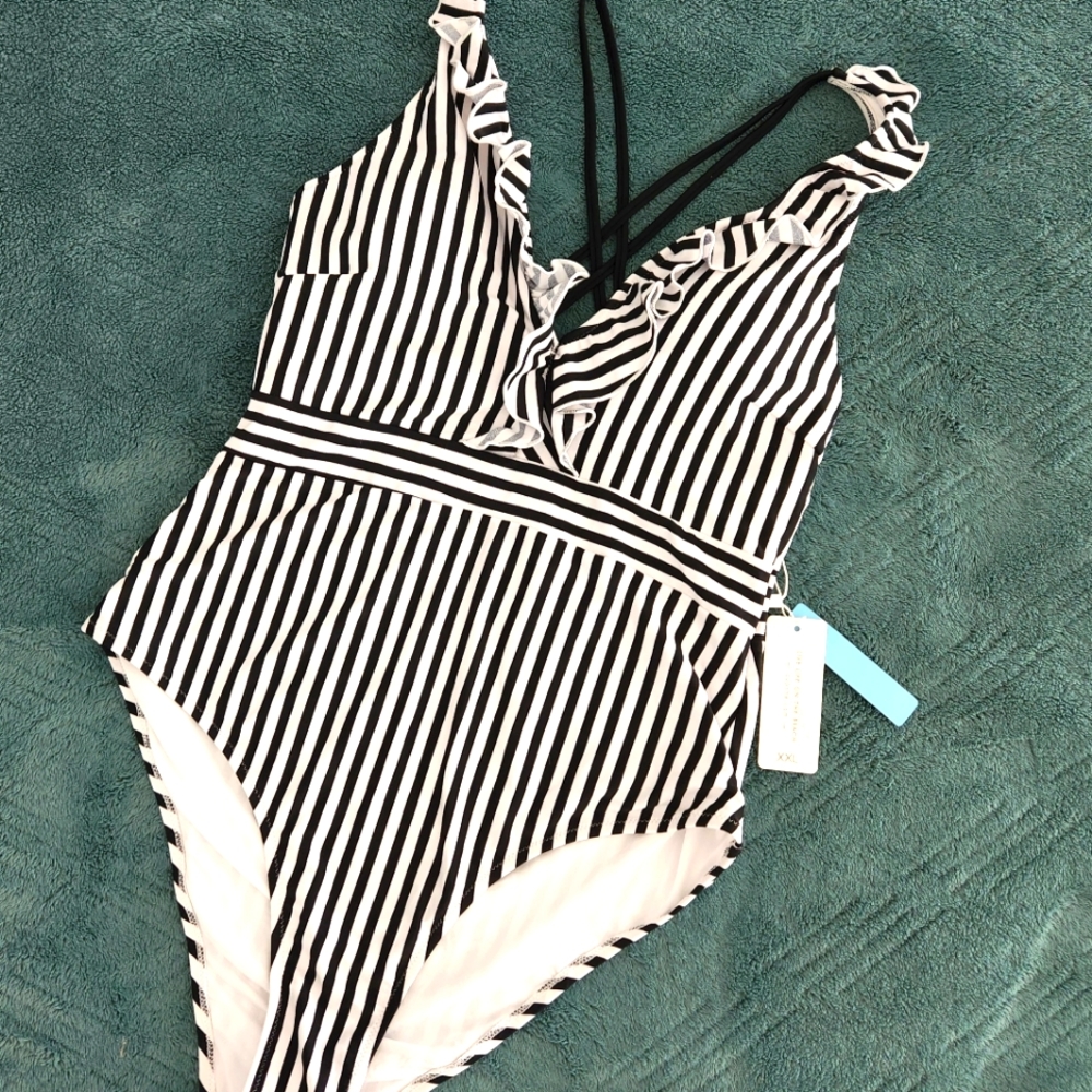 Bathing suit